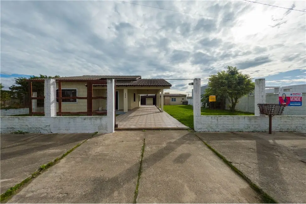 Casa com 2 quartos à venda, 237m2 em Tramandai - RS - imagem 6 Foto 6 de Casa com 2 quartos à venda, 237m2 em Tramandai - RS