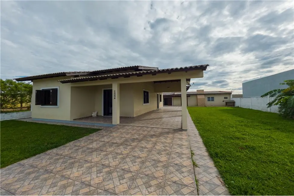 Casa com 2 quartos à venda, 237m2 em Tramandai - RS - imagem 8 Foto 8 de Casa com 2 quartos à venda, 237m2 em Tramandai - RS