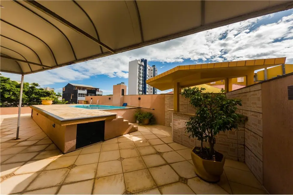 Apartamento com 3 quartos à venda, 210m2 em Centro, Tramandai - RS - imagem 5 Foto 5 de Apartamento com 3 quartos à venda, 210m2 em Centro, Tramandai - RS