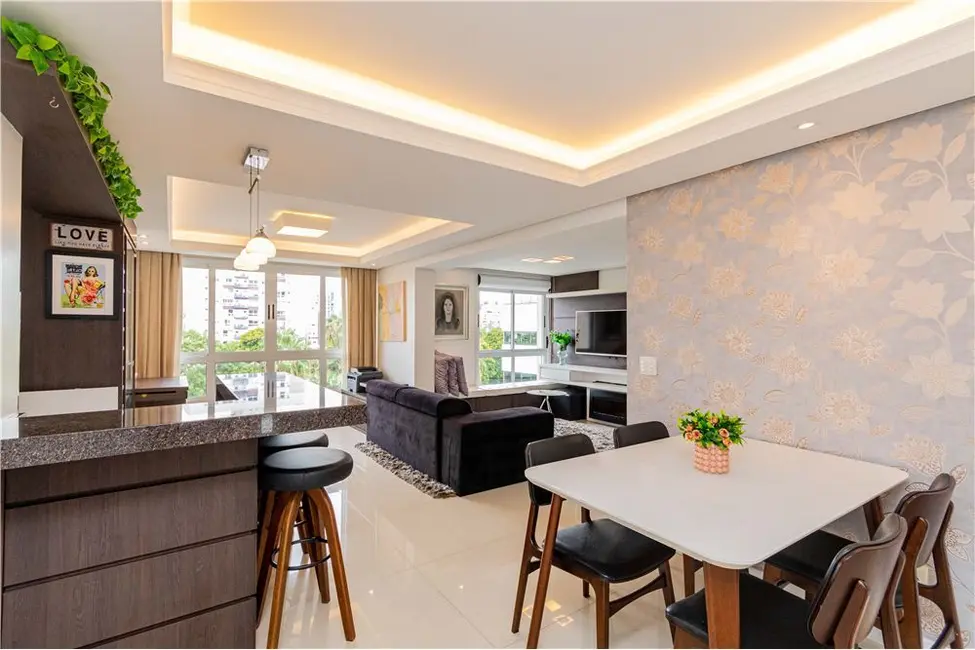 Apartamento com 3 quartos à venda, 90m2 em Menino Deus, Porto Alegre - RS - imagem 1 Foto 1 de Apartamento com 3 quartos à venda, 90m2 em Menino Deus, Porto Alegre - RS