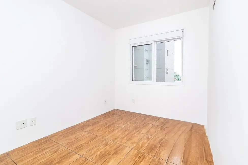 Foto 7 de Apartamento com 2 quartos à venda, 55m2 em Floresta, Porto Alegre - RS