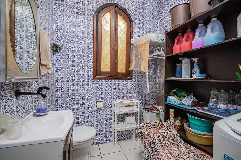 Casa com 5 quartos à venda, 400m2 em Petrópolis, Porto Alegre - RS - imagem 8 Foto 8 de Casa com 5 quartos à venda, 400m2 em Petrópolis, Porto Alegre - RS