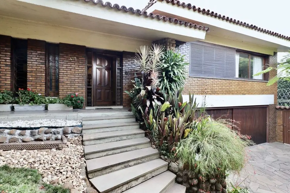 Foto 1 de Casa com 3 quartos à venda, 459m2 em Cristal, Porto Alegre - RS