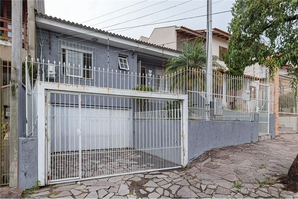 Casa com 3 quartos à venda, 155m2 em Jardim Sabará, Porto Alegre - RS - imagem 3 Foto 3 de Casa com 3 quartos à venda, 155m2 em Jardim Sabará, Porto Alegre - RS
