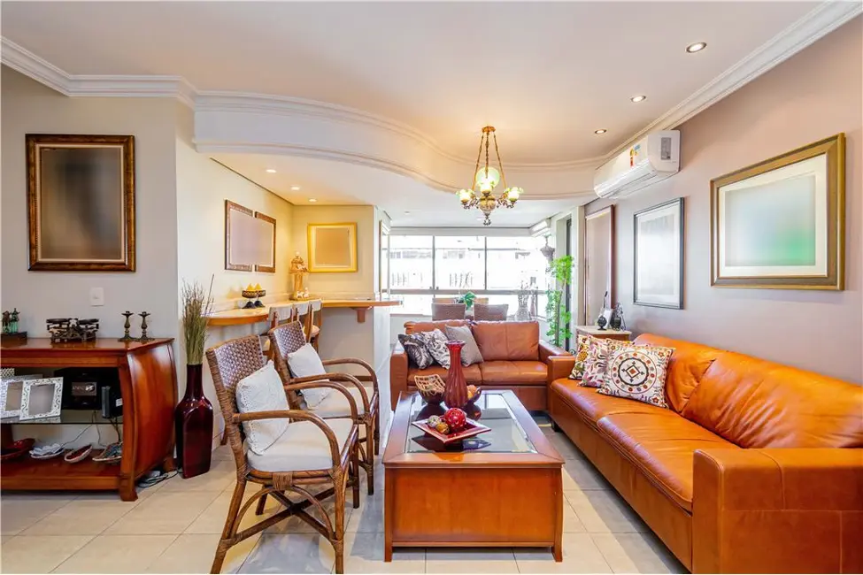 Apartamento com 3 quartos à venda, 234m2 em Menino Deus, Porto Alegre - RS - imagem 3 Foto 3 de Apartamento com 3 quartos à venda, 234m2 em Menino Deus, Porto Alegre - RS