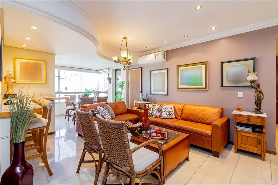 Apartamento com 3 quartos à venda, 234m2 em Menino Deus, Porto Alegre - RS - imagem 4 Foto 4 de Apartamento com 3 quartos à venda, 234m2 em Menino Deus, Porto Alegre - RS