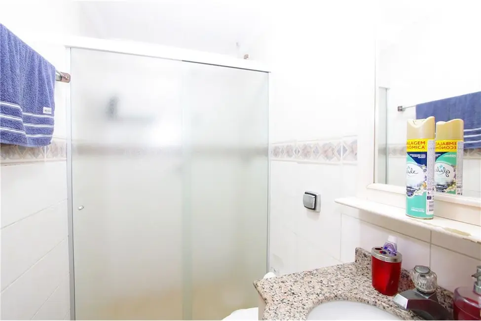 Casa com 5 quartos à venda, 280m2 em São José, Porto Alegre - RS - imagem 6 Foto 6 de Casa com 5 quartos à venda, 280m2 em São José, Porto Alegre - RS