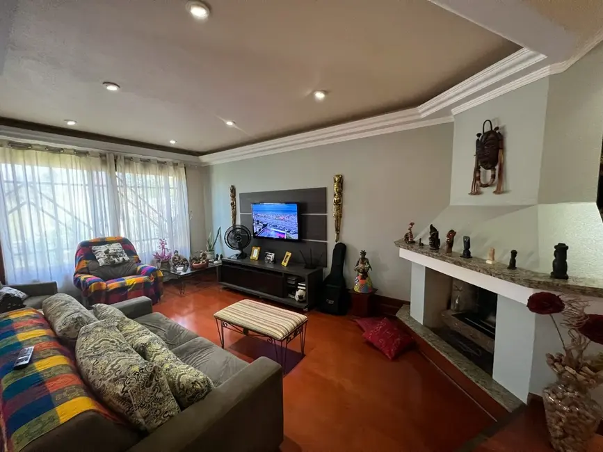 Foto 2 de Casa com 3 quartos à venda, 307m2 em Estância Velha, Canoas - RS