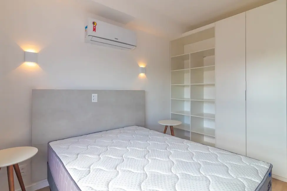 Foto 9 de Apartamento com 1 quarto à venda, 27m2 em Partenon, Porto Alegre - RS