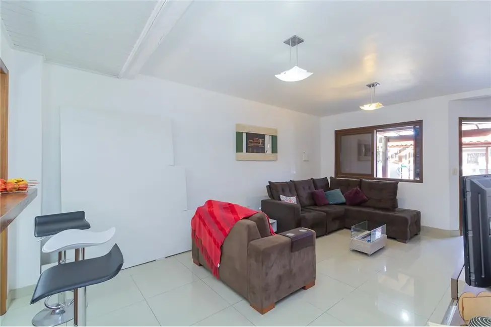 Foto 3 de Casa com 2 quartos à venda, 105m2 em Aberta dos Morros, Porto Alegre - RS