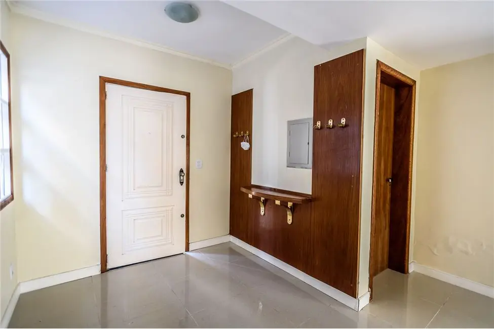 Casa com 4 quartos à venda, 225m2 em Tristeza, Porto Alegre - RS - imagem 9 Foto 9 de Casa com 4 quartos à venda, 225m2 em Tristeza, Porto Alegre - RS