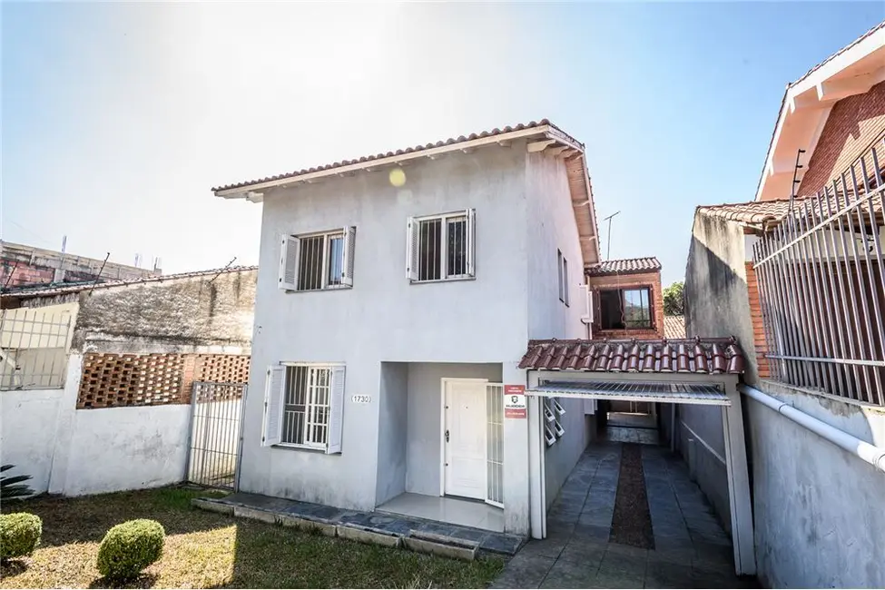 Foto 2 de Casa com 4 quartos à venda, 225m2 em Tristeza, Porto Alegre - RS