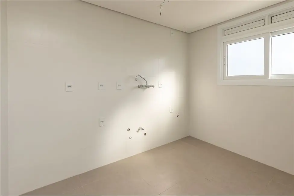Foto 6 de Apartamento com 2 quartos à venda, 61m2 em Santa Maria Goretti, Porto Alegre - RS