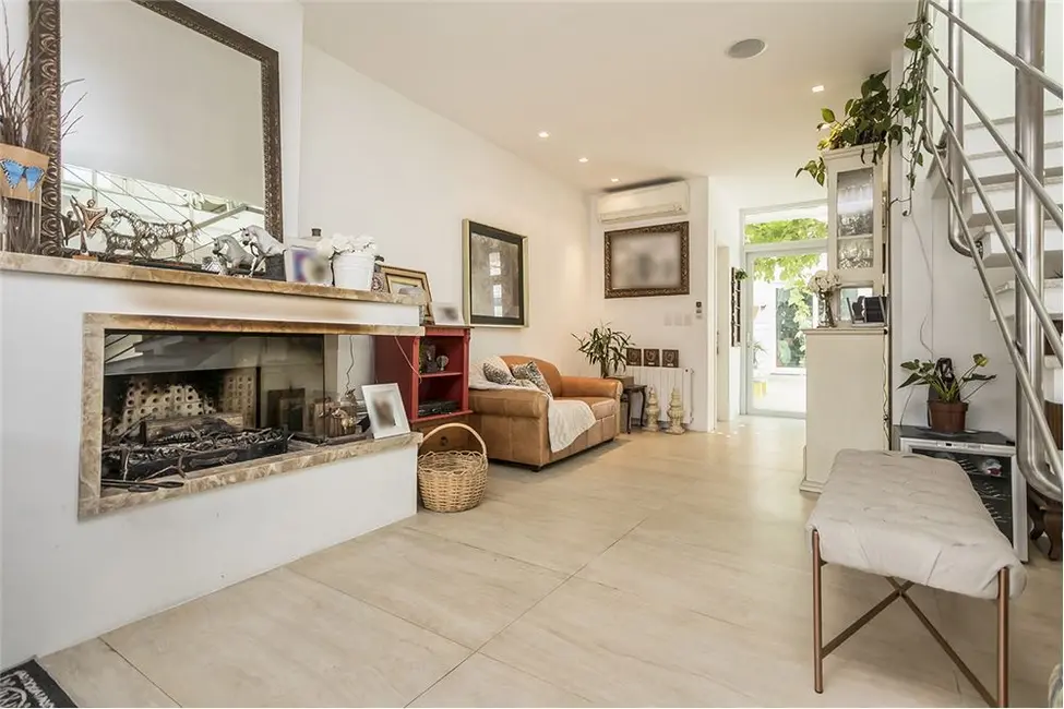 Foto 3 de Casa com 3 quartos à venda, 300m2 em Jardim Lindóia, Porto Alegre - RS