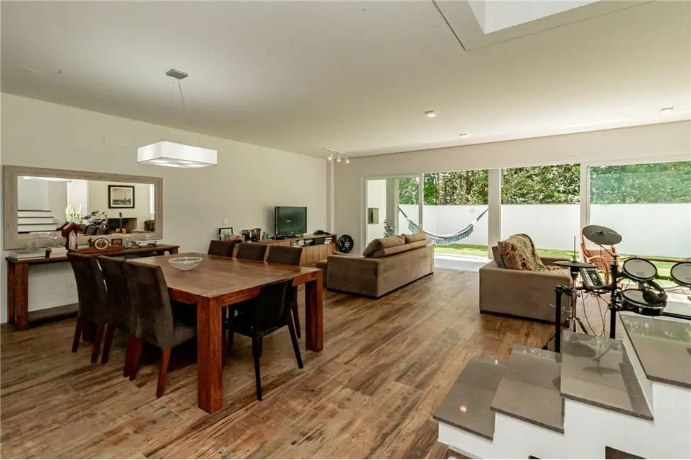 Foto 3 de Casa com 3 quartos à venda, 438m2 em Pedra Redonda, Porto Alegre - RS