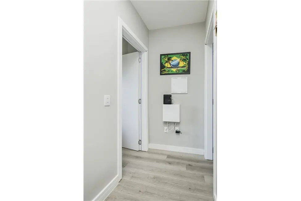 Casa com 2 quartos à venda, 100m2 em Mário Quintana, Porto Alegre - RS - imagem 7 Foto 7 de Casa com 2 quartos à venda, 100m2 em Mário Quintana, Porto Alegre - RS