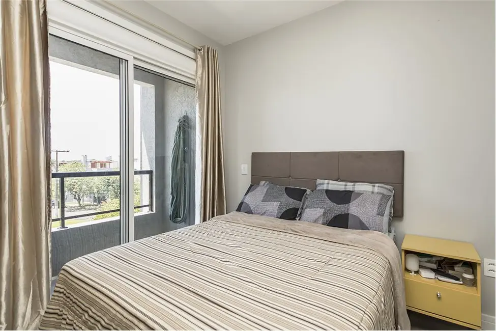 Casa com 2 quartos à venda, 100m2 em Mário Quintana, Porto Alegre - RS - imagem 8 Foto 8 de Casa com 2 quartos à venda, 100m2 em Mário Quintana, Porto Alegre - RS