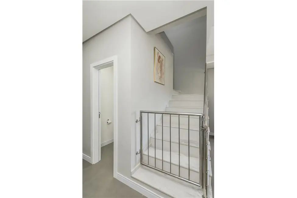 Casa com 2 quartos à venda, 100m2 em Mário Quintana, Porto Alegre - RS - imagem 5 Foto 5 de Casa com 2 quartos à venda, 100m2 em Mário Quintana, Porto Alegre - RS