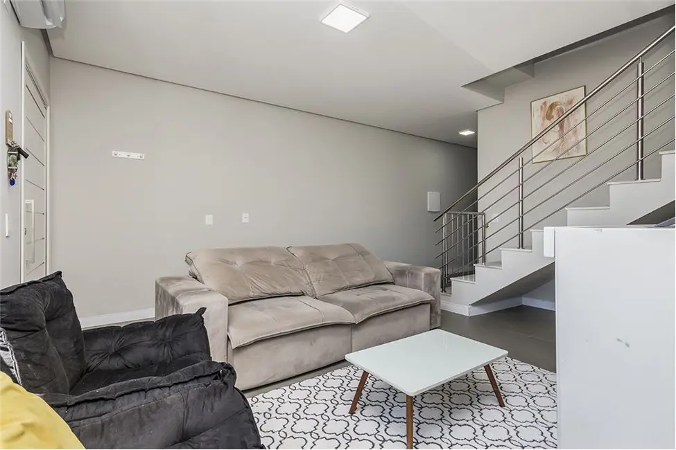 Casa com 2 quartos à venda, 100m2 em Mário Quintana, Porto Alegre - RS - imagem 4 Foto 4 de Casa com 2 quartos à venda, 100m2 em Mário Quintana, Porto Alegre - RS