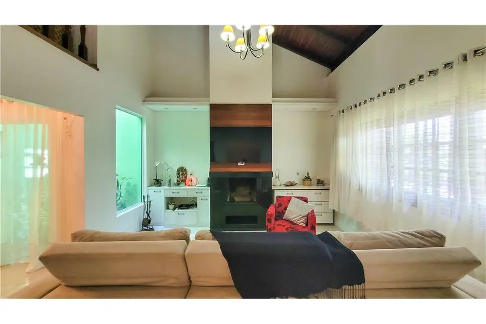 Foto 6 de Casa com 4 quartos à venda, 267m2 em Jardim Itu, Porto Alegre - RS