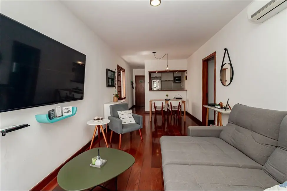 Apartamento com 2 quartos à venda, 116m2 em Moinhos de Vento, Porto Alegre - RS - imagem 8 Foto 8 de Apartamento com 2 quartos à venda, 116m2 em Moinhos de Vento, Porto Alegre - RS