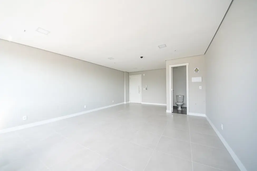 Foto 8 de Sala Comercial à venda, 43m2 em Jardim Europa, Porto Alegre - RS