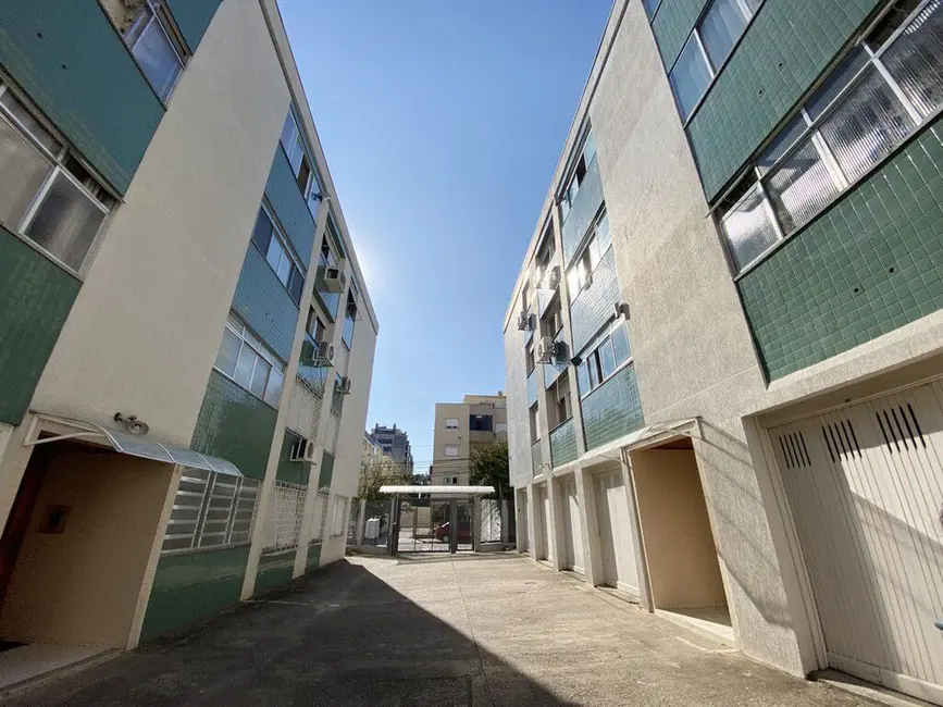 Foto 2 de Apartamento com 3 quartos à venda, 81m2 em Vila Ipiranga, Porto Alegre - RS