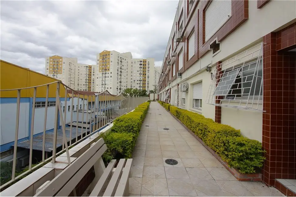 Foto 2 de Apartamento com 2 quartos à venda, 58m2 em Santo Antônio, Porto Alegre - RS