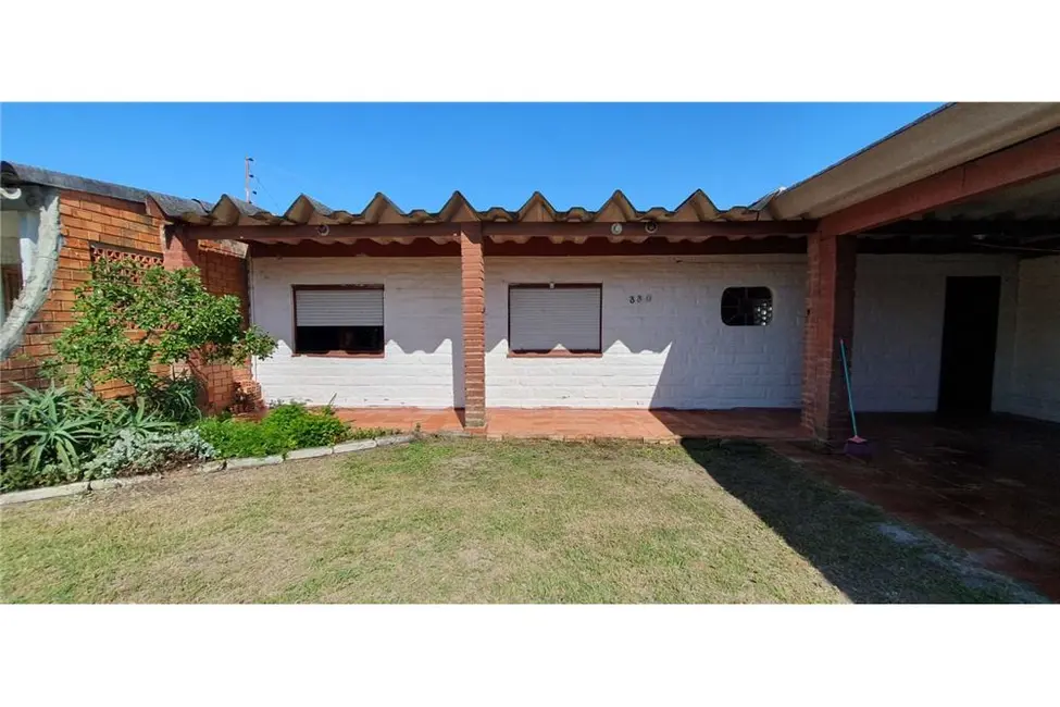 Foto 2 de Casa com 2 quartos à venda, 97m2 em Imbe - RS