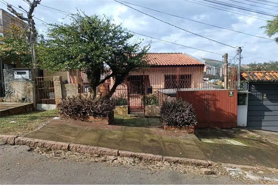 Foto 1 de Casa com 3 quartos à venda, 100m2 em Partenon, Porto Alegre - RS