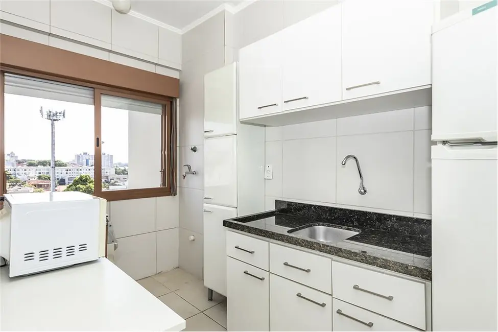 Foto 5 de Apartamento com 1 quarto à venda, 40m2 em Santa Maria Goretti, Porto Alegre - RS