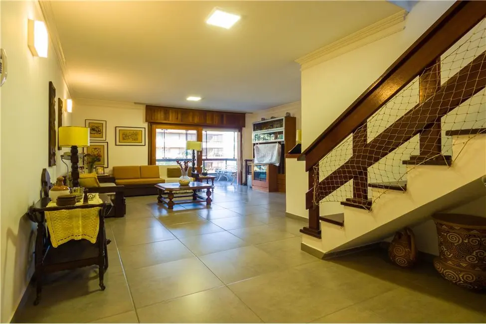 Foto 1 de Apartamento com 5 quartos à venda, 245m2 em Centro, Capao Da Canoa - RS