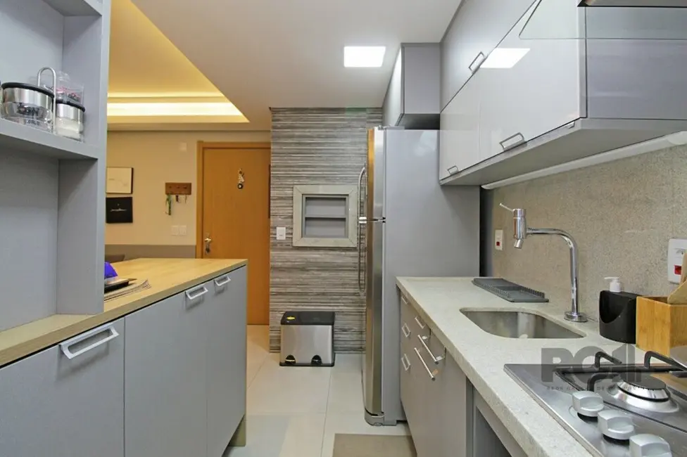 Apartamento com 2 quartos à venda, 62m2 em Teresópolis, Porto Alegre - RS - imagem 8 Foto 8 de Apartamento com 2 quartos à venda, 62m2 em Teresópolis, Porto Alegre - RS