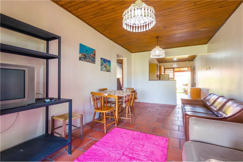 Foto 3 de Casa com 2 quartos à venda, 64m2 em Imbe - RS