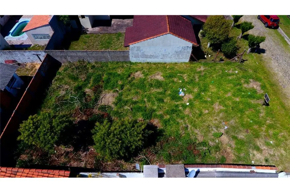 Foto 2 de Terreno / Lote à venda, 350m2 em Tramandai - RS