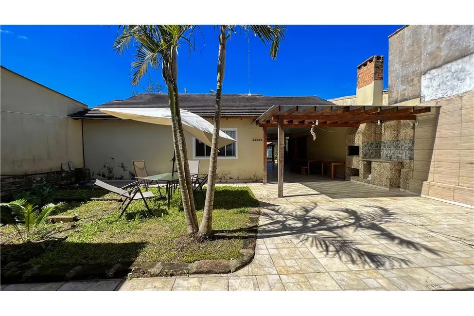 Casa com 3 quartos à venda, 125m2 em Tramandai - RS - imagem 6 Foto 6 de Casa com 3 quartos à venda, 125m2 em Tramandai - RS