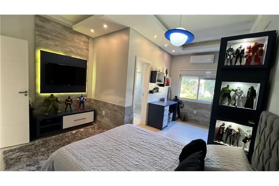 Foto 11 de Casa com 3 quartos à venda, 354m2 em Tramandai - RS