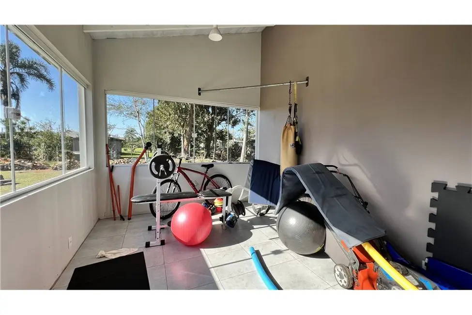 Foto 29 de Casa com 3 quartos à venda, 354m2 em Tramandai - RS