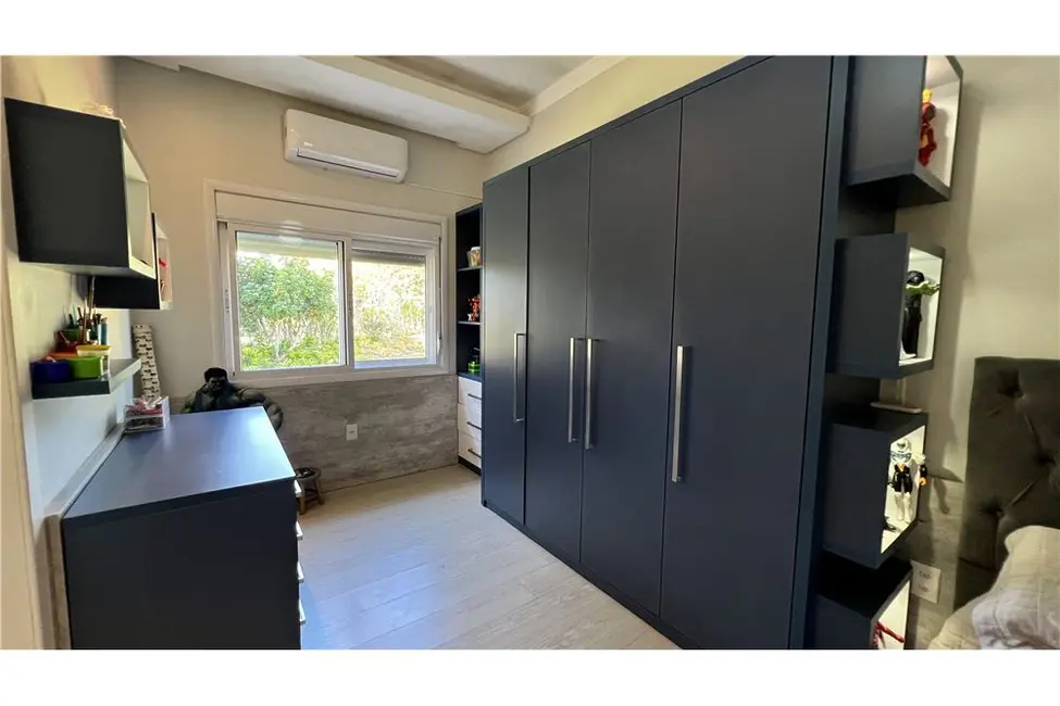 Foto 12 de Casa com 3 quartos à venda, 354m2 em Tramandai - RS