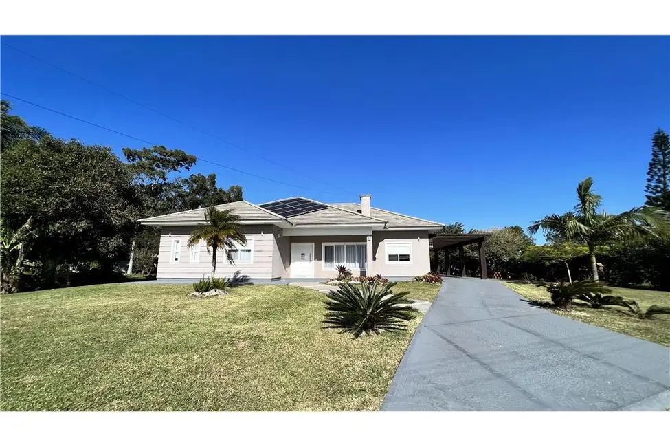 Foto 35 de Casa com 3 quartos à venda, 354m2 em Tramandai - RS