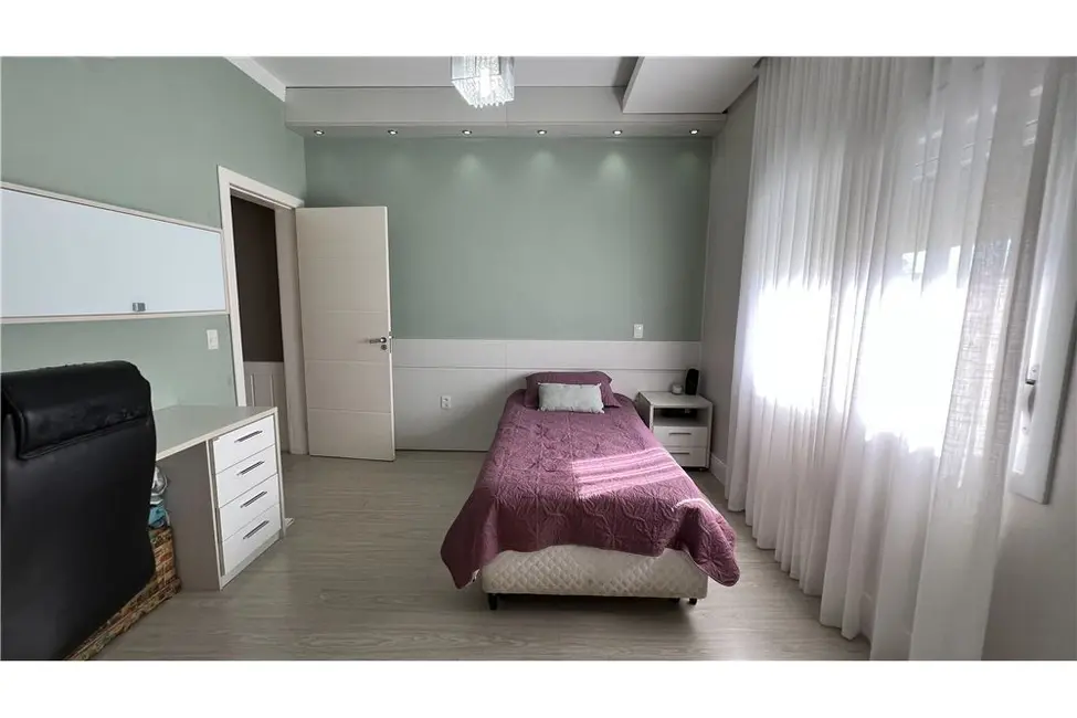 Foto 10 de Casa com 3 quartos à venda, 354m2 em Tramandai - RS