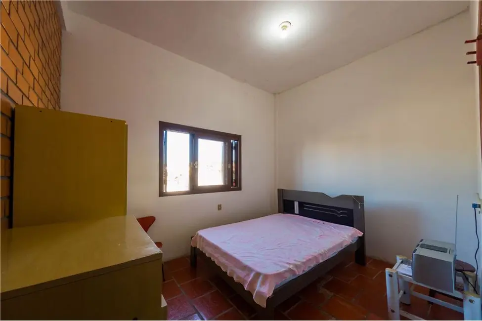Foto 18 de Casa com 3 quartos à venda, 100m2 em Tramandai - RS