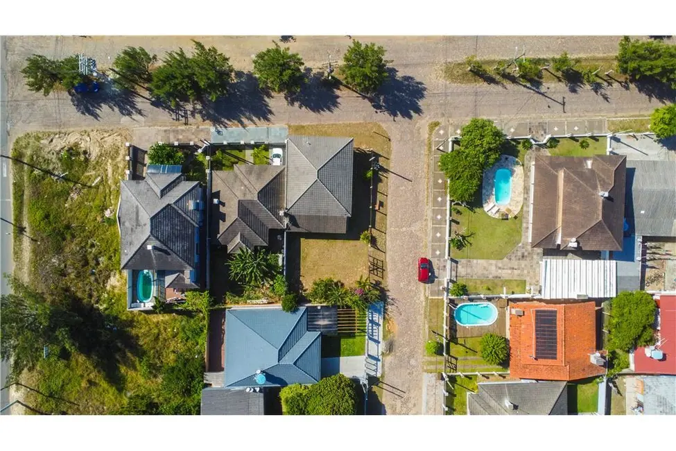 Casa com 3 quartos à venda, 100m2 em Tramandai - RS - imagem 7 Foto 7 de Casa com 3 quartos à venda, 100m2 em Tramandai - RS