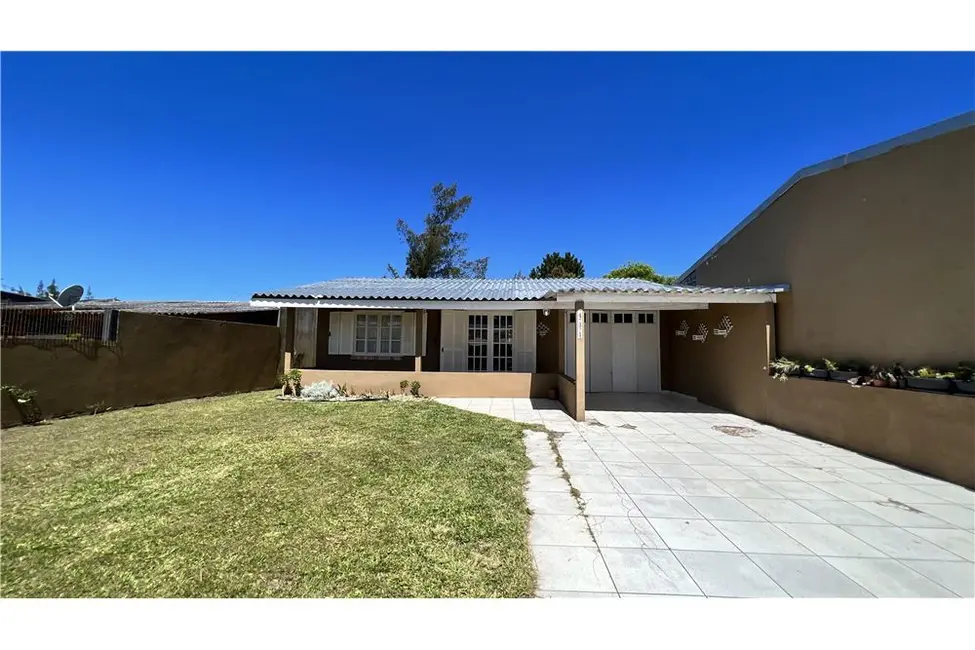 Casa com 2 quartos à venda, 70m2 em Tramandai - RS - imagem 3 Foto 3 de Casa com 2 quartos à venda, 70m2 em Tramandai - RS