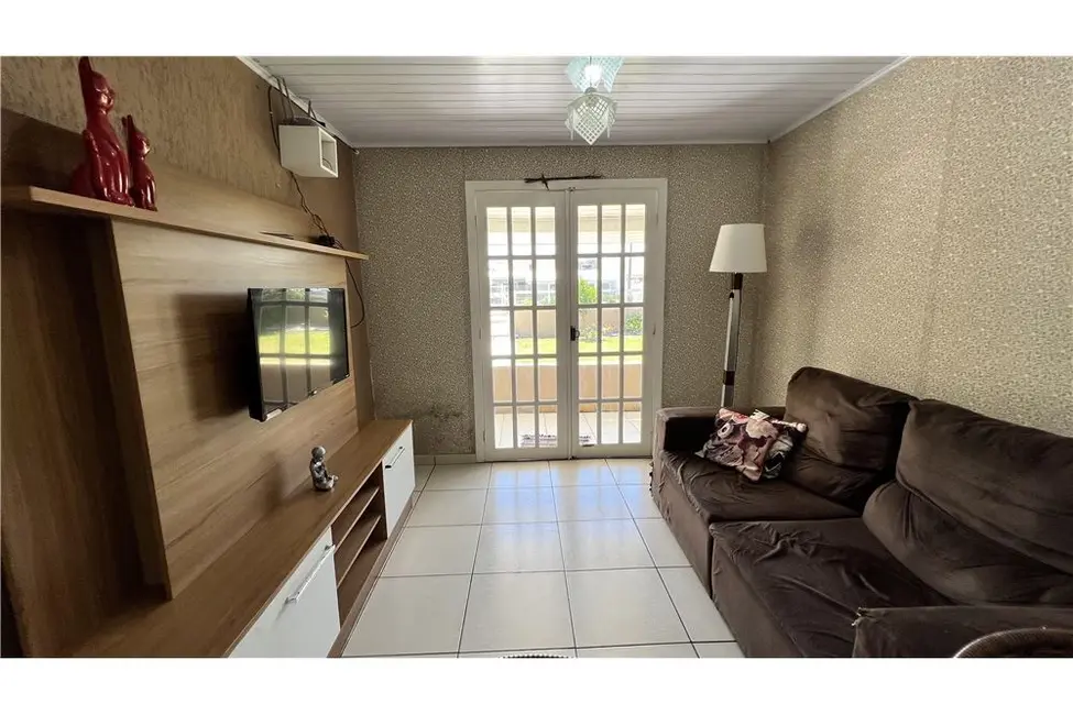 Casa com 2 quartos à venda, 70m2 em Tramandai - RS - imagem 7 Foto 7 de Casa com 2 quartos à venda, 70m2 em Tramandai - RS