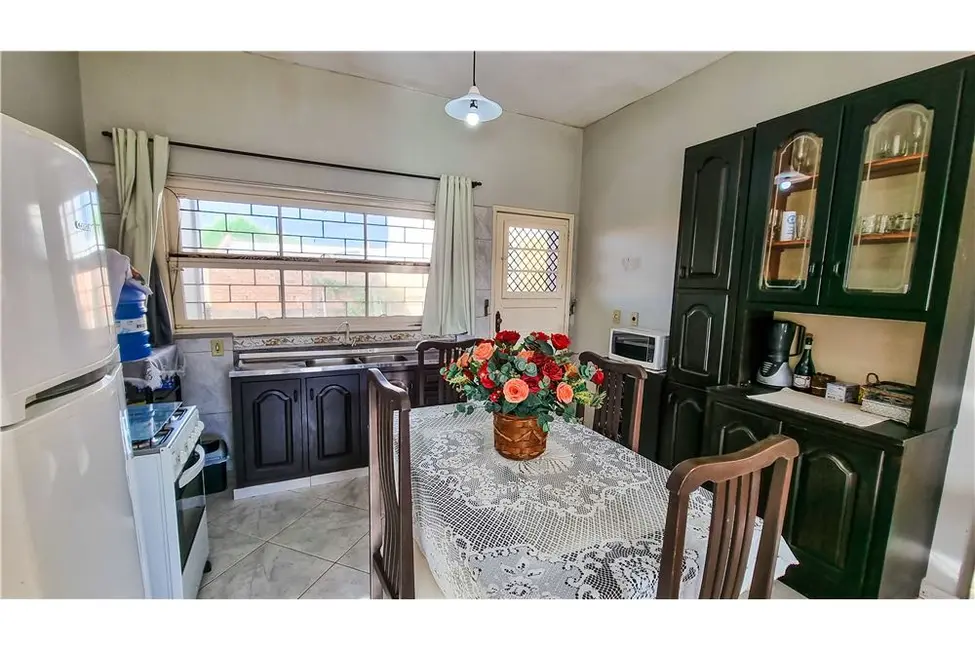 Foto 2 de Casa com 2 quartos à venda, 120m2 em Tramandai - RS