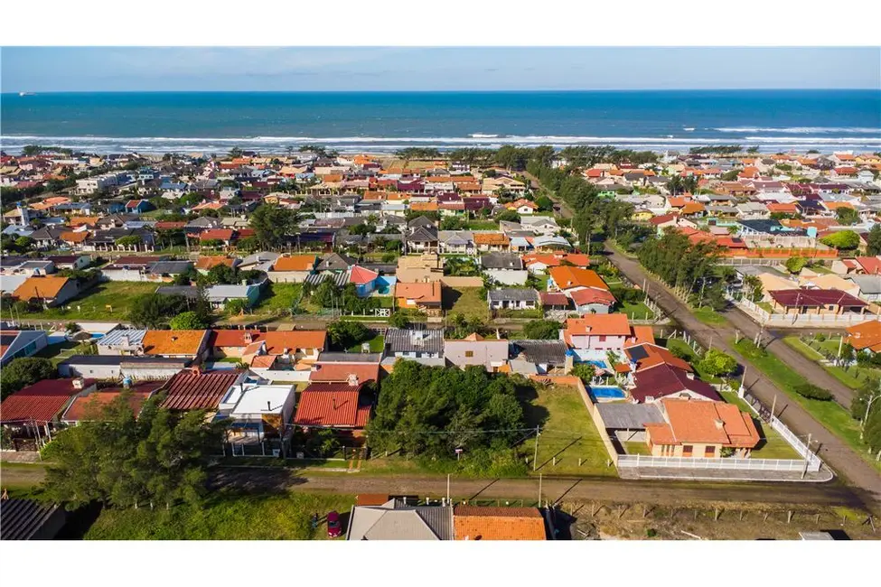 Terreno / Lote à venda, 300m2 em Tramandai - RS - imagem 9 Foto 9 de Terreno / Lote à venda, 300m2 em Tramandai - RS