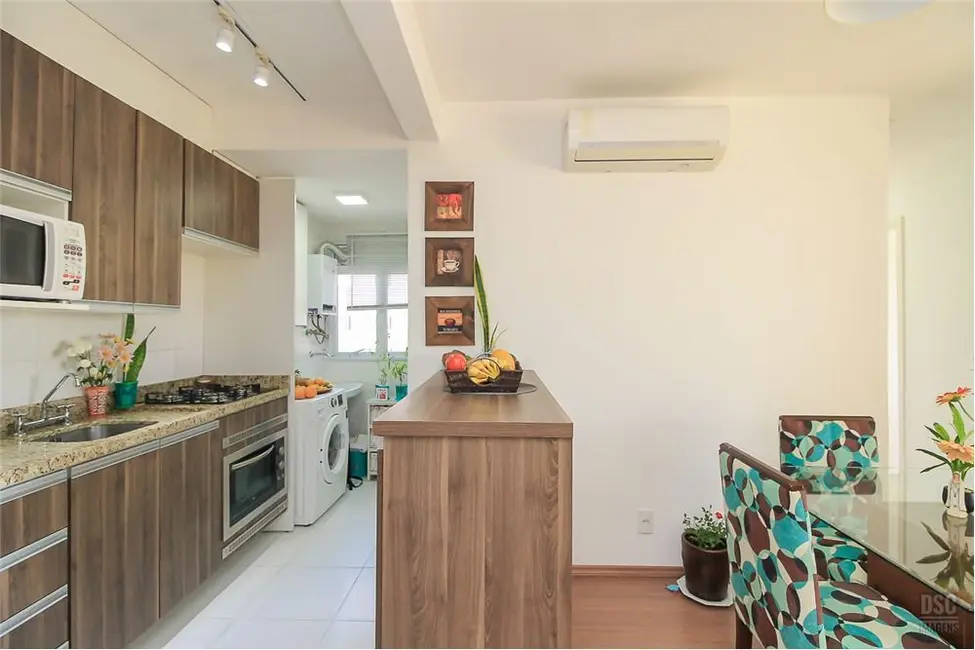 Apartamento com 3 quartos à venda, 72m2 em Teresópolis, Porto Alegre - RS - imagem 6 Foto 6 de Apartamento com 3 quartos à venda, 72m2 em Teresópolis, Porto Alegre - RS