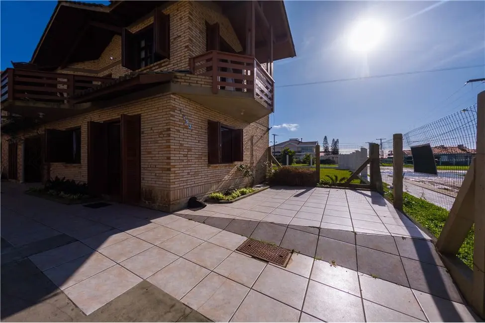 Apartamento com 2 quartos à venda, 98m2 em Tramandai - RS - imagem 3 Foto 3 de Apartamento com 2 quartos à venda, 98m2 em Tramandai - RS