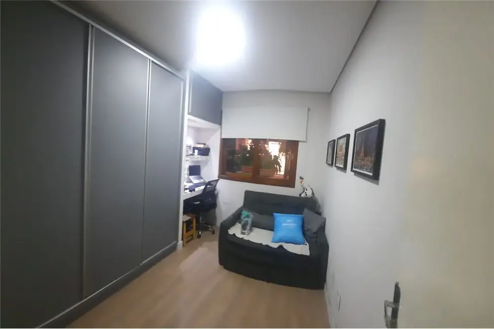 Foto 8 de Casa com 3 quartos à venda, 58m2 em Hípica, Porto Alegre - RS